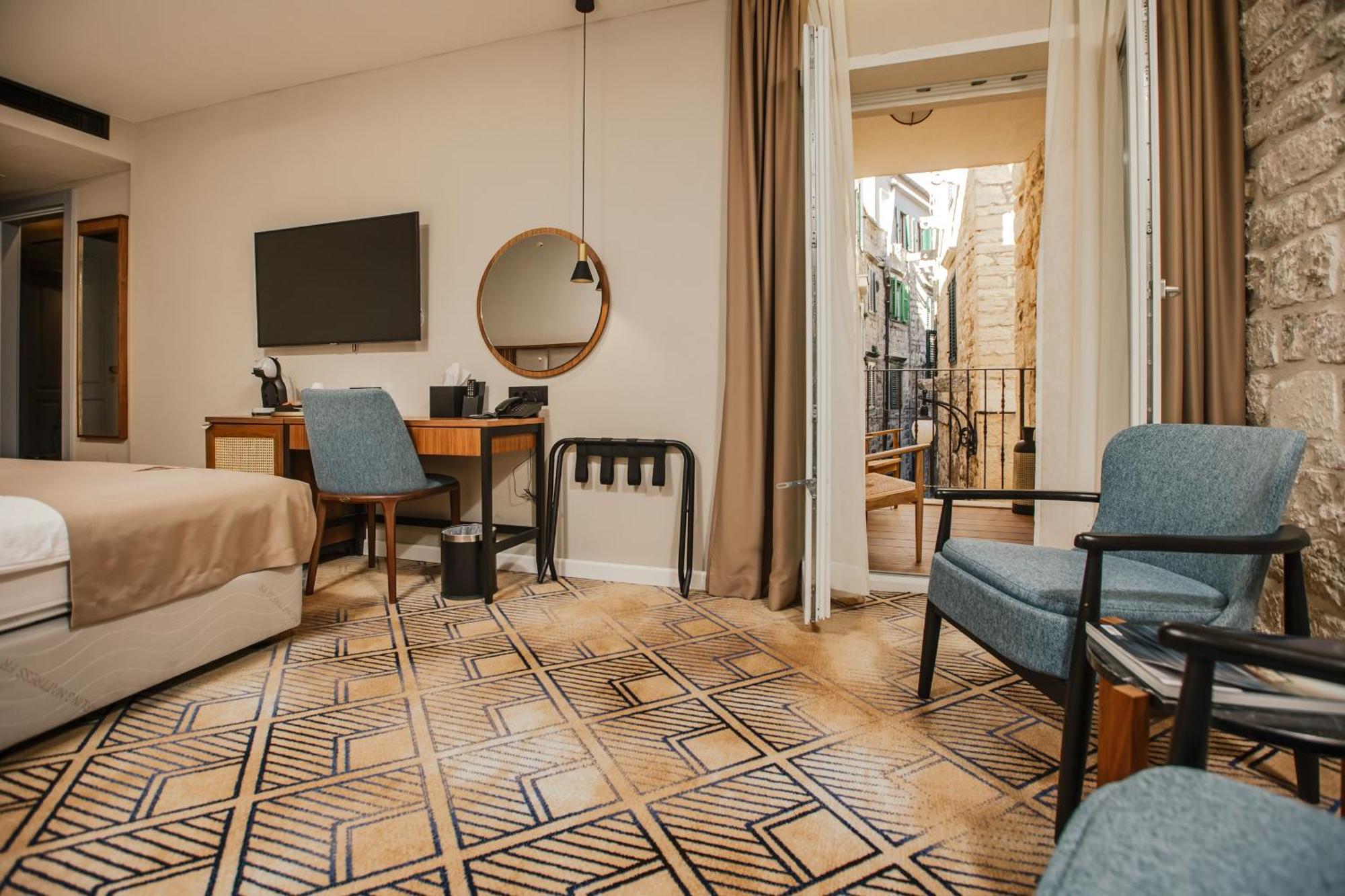 Armerun Heritage Hotel & Residences Шибеник Номер фото