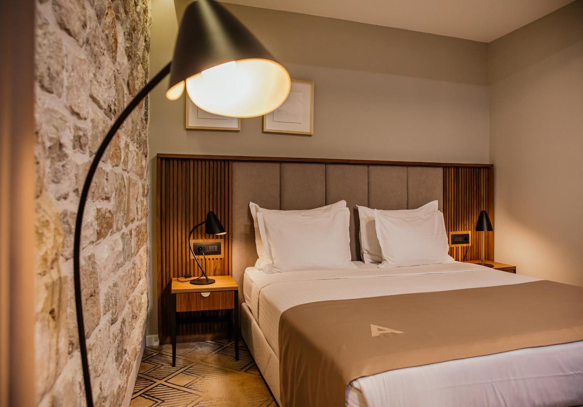 Armerun Heritage Hotel & Residences Шибеник Номер фото